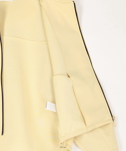 NICOLE white（ニコルホワイト）の「パイピングフルZIPパーカー／ダンボールポンチ（パーカー・レディース・イエロー/オフホワイト/ブラック/ベージュ・FREE）」の15枚目の写真