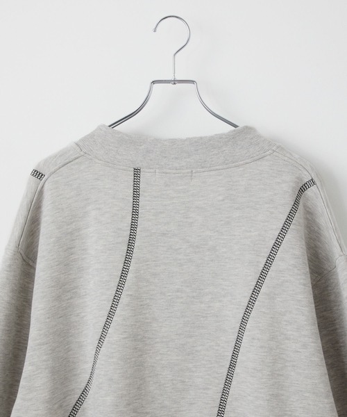 ILLMAZE】Design stitch V-necked sweatshirt / デザイン