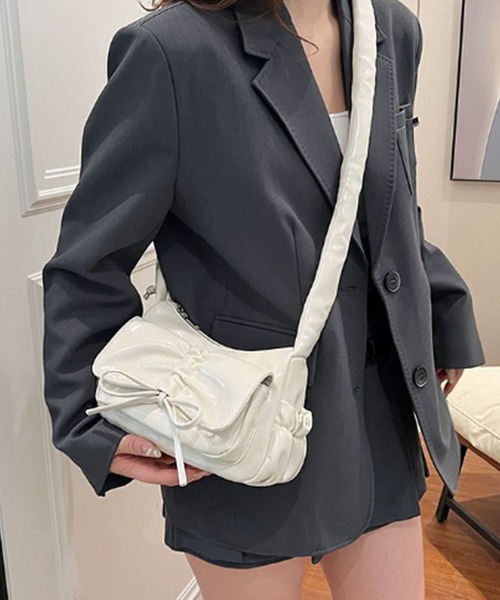 ⭐️未使用⭐️ ソメスサドル　優佳良織　ハンドバッグ　コラボバッグ　レザー　黒 セール】フェイクレザー ギャザーハンドルバッグ（ハンドバッグ