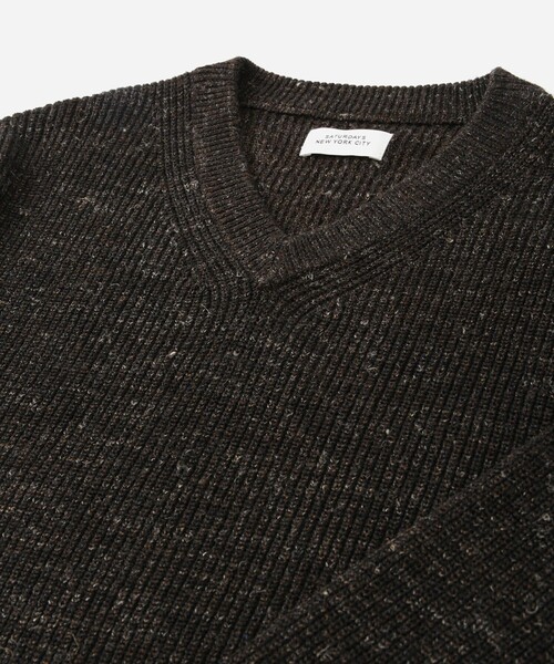 Saturdays NYC（サタデーズ ニューヨークシティ ）の「Charles V-neck Sweater（ニット/セーター・メンズ・ブラック/オフホワイト・L/M/S）」の11枚目の写真