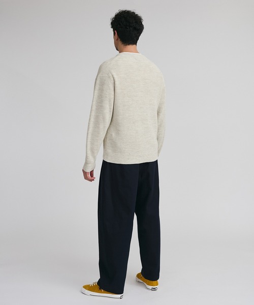 Saturdays NYC（サタデーズ ニューヨークシティ ）の「Charles V-neck Sweater（ニット/セーター・メンズ・ブラック/オフホワイト・L/M/S）」の4枚目の写真
