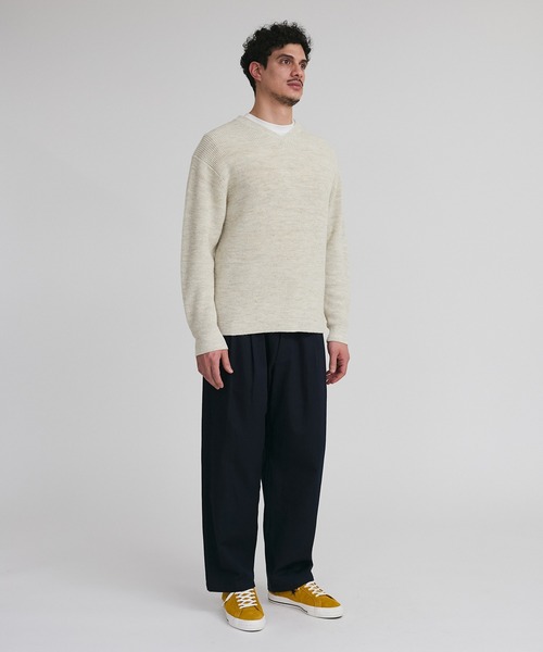 Saturdays NYC（サタデーズ ニューヨークシティ ）の「Charles V-neck Sweater（ニット/セーター・メンズ・ブラック/オフホワイト・L/M/S）」の5枚目の写真