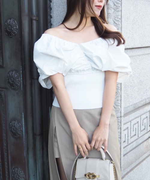 SELFIST（セルフィスト）の「【ar掲載】2WAYニットドッキングバルーンブラウス　春服 　夏服　オフショル Vネック ノースリーブ 無地（ニット/セーター・レディース・グリーン/ベージュ/ブラック/オフホワイト・フリー）」の10枚目の写真