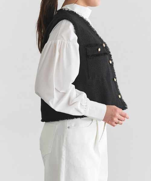 Pierrot（ピエロ）の「ゴールドボタンフリンジツイードベスト（ベスト・レディース・ブラック/アイボリー・M/L）」の7枚目の写真