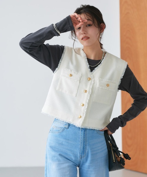 Pierrot（ピエロ）の「ゴールドボタンフリンジツイードベスト（ベスト・レディース・ブラック/アイボリー・M/L）」の17枚目の写真