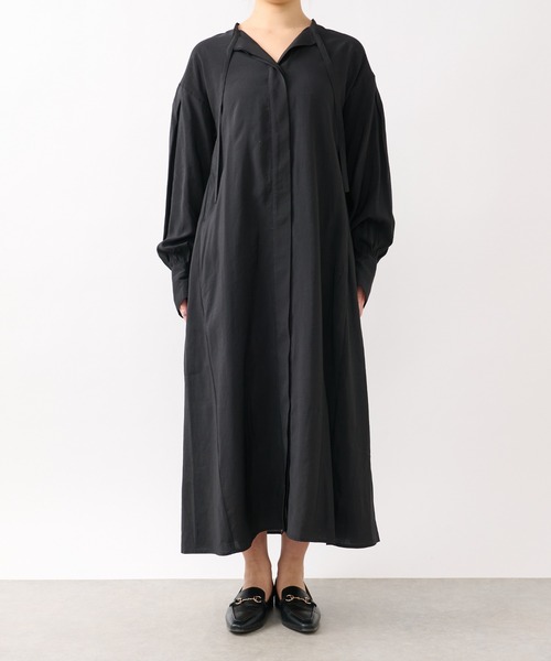 un dix cors（アンディコール）の「《デコルテスッキリ見え》タイデザインシャツワンピース（シャツワンピース・レディース・ブラック/ブルー/ベージュ・FREE/S）」の20枚目の写真