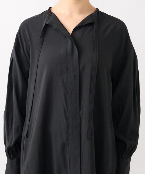 un dix cors（アンディコール）の「《デコルテスッキリ見え》タイデザインシャツワンピース（シャツワンピース・レディース・ブラック/ブルー/ベージュ・FREE/S）」の16枚目の写真