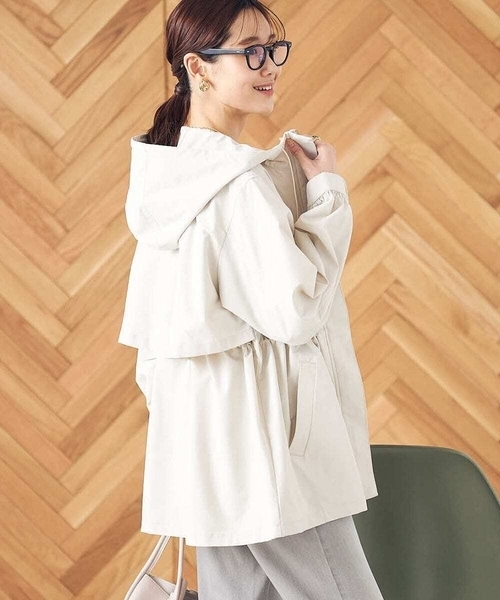 a.v.v（アーヴェヴェ）の「【微撥水/雑誌InRed(宝島社)4月号掲載】フーデットユーティリティジャケット（ブルゾン・レディース・アイボリー/ベージュ/チャコールグレー・40/38/42/36/34）」の2枚目の写真