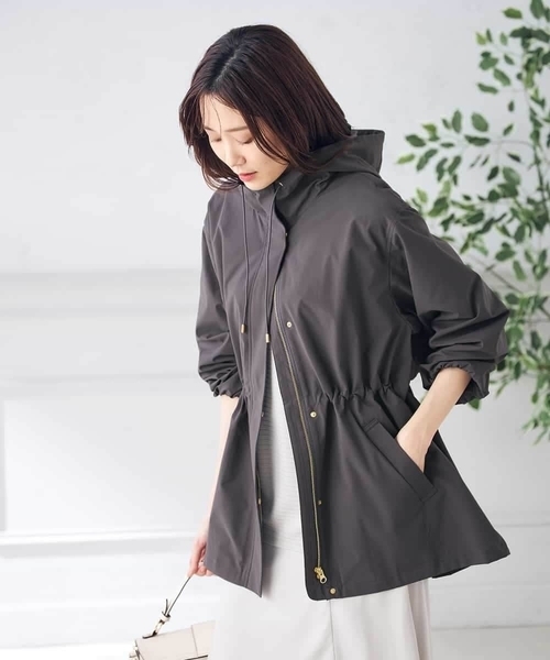 a.v.v（アーヴェヴェ）の「【微撥水/雑誌InRed(宝島社)4月号掲載】フーデットユーティリティジャケット（ブルゾン・レディース・アイボリー/ベージュ/チャコールグレー・40/38/42/36/34）」の13枚目の写真