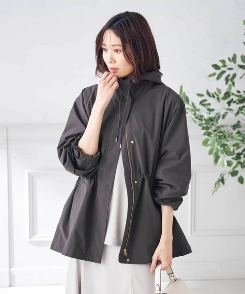 a.v.v（アーヴェヴェ）の「【微撥水/雑誌InRed(宝島社)4月号掲載】フーデットユーティリティジャケット（ブルゾン・レディース・アイボリー/ベージュ/チャコールグレー・40/38/42/36/34）」の14枚目の写真