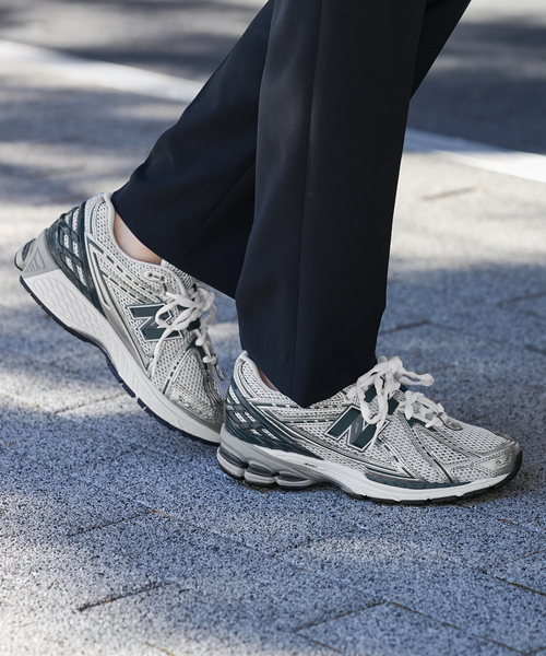 【New Balance】 1906Rスニーカー New Balance 1906R スニーカー | ブルー | FARFETCH JP