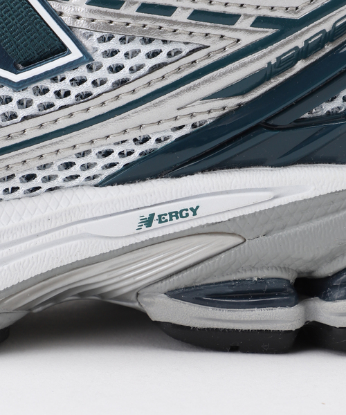 FRAMeWORK(フレームワーク)の「NEW BALANCE/ニューバランス 1906R(スニーカー・レディース・シルバー・23cm/23.5cm/24cm/24.5cm/25cm)」の17枚目の写真