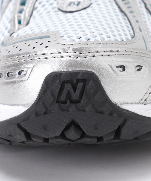 FRAMeWORK(フレームワーク)の「NEW BALANCE/ニューバランス 1906R(スニーカー・レディース・シルバー・23cm/23.5cm/24cm/24.5cm/25cm)」の18枚目の写真
