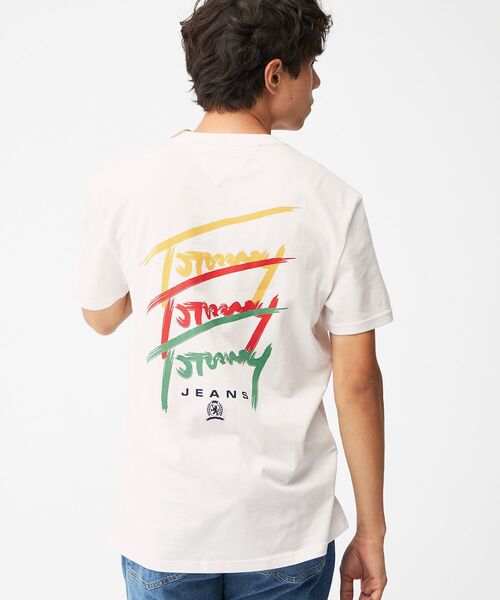 tommy jeans(トミー ジーンズ)の「レギュラーツイステッドシグネチャーTシャツ(Tシャツ/カットソー・メンズ・ホワイト/ブラック・LARGE/SMALL/X-LARGE/MEDIUM)」の14枚目の写真