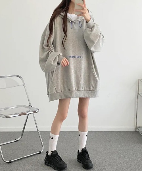 セール】continewプリントオーバーサイズプルオーバー（パーカー