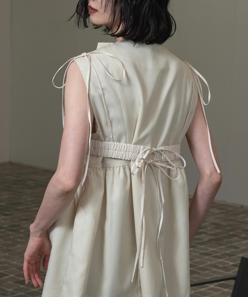 lawgy（ラウジー）の「string ribbon gather stripe bustier