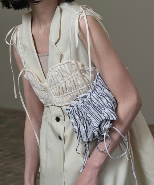 lawgy ストリング リボン ギャザー ストライプ ビスチェ lawgy（ラウジー）の「string ribbon gather stripe bustier