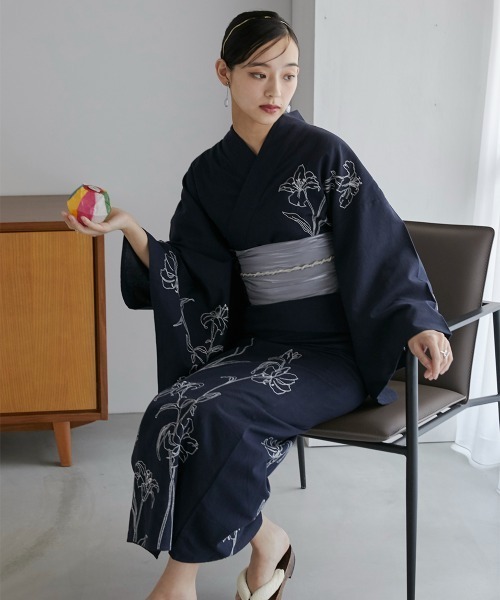 Neina（ネイナ）の「【浴衣】花柄デザイン刺しゅう浴衣セット（ゆかた＋夏帯）〔Neina〕（浴衣・レディース・ネイビー系・FREE）」の20枚目の写真