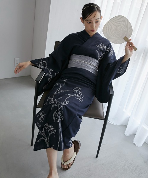 Neina（ネイナ）の「【浴衣】花柄デザイン刺しゅう浴衣セット（ゆかた＋夏帯）〔Neina〕（浴衣・レディース・ネイビー系・FREE）」の21枚目の写真