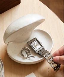 Fun & Daily（ファンアンドデイリー）の「F&D : シェルモチーフセラミックジュエリートレー（インテリア雑貨）」