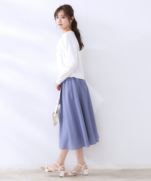 couture brooch（クチュールブローチ）の「イロイロ釦ニットカーデ（カーディガン/ボレロ・レディース・ライトブルー/オフホワイト/ピンク系・42/38）」の5枚目の写真