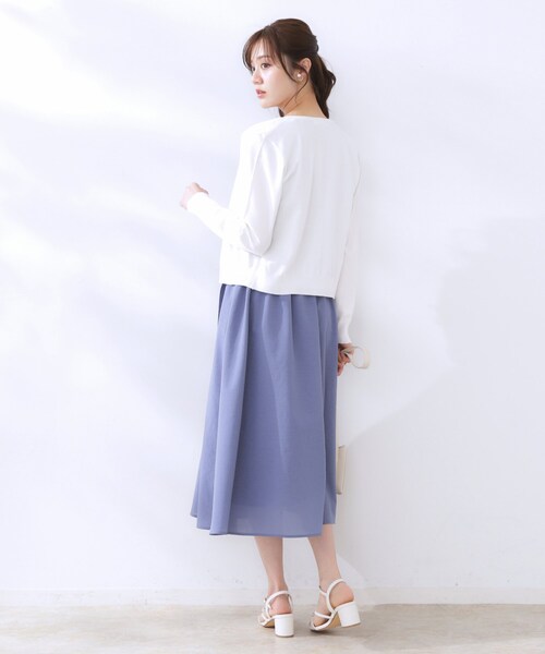 couture brooch（クチュールブローチ）の「イロイロ釦ニットカーデ（カーディガン/ボレロ・レディース・ライトブルー/オフホワイト/ピンク系・42/38）」の6枚目の写真