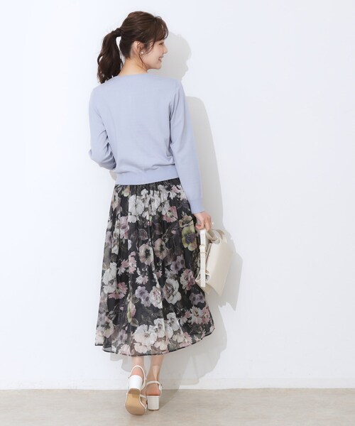 couture brooch（クチュールブローチ）の「イロイロ釦ニットカーデ（カーディガン/ボレロ・レディース・ライトブルー/オフホワイト/ピンク系・42/38）」の21枚目の写真