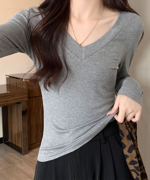 2ly2(トゥーリートゥー)の「スリムフィットVネックTシャツ(Tシャツ/カットソー・レディース・グレー/モカ/ホワイト・FREE)」の3枚目の写真