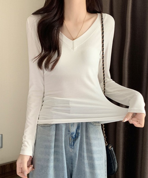 2ly2(トゥーリートゥー)の「スリムフィットVネックTシャツ(Tシャツ/カットソー・レディース・グレー/モカ/ホワイト・FREE)」の5枚目の写真