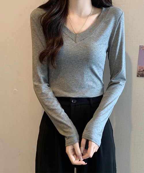2ly2(トゥーリートゥー)の「スリムフィットVネックTシャツ(Tシャツ/カットソー・レディース・グレー/モカ/ホワイト・FREE)」の7枚目の写真