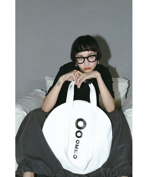 LOGO CIRCLE TOTE（トートバッグ）｜OMMO（オーエムエムオー）の