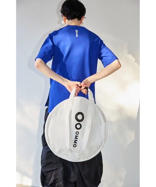 OMMO(オーエムエムオー)の「LOGO CIRCLE TOTE(トートバッグ・レディース・ホワイト/ブラック・FREE)」の10枚目の写真