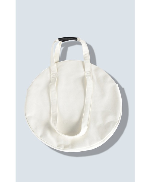 OMMO(オーエムエムオー)の「LOGO CIRCLE TOTE(トートバッグ・レディース・ホワイト/ブラック・FREE)」の19枚目の写真