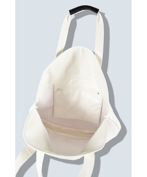 OMMO(オーエムエムオー)の「LOGO CIRCLE TOTE(トートバッグ・レディース・ホワイト/ブラック・FREE)」の21枚目の写真