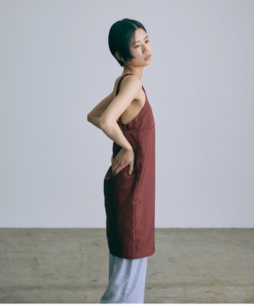 EN NEUME(エンノイム)の「Vintage Satin Pants(その他パンツ・レディース・ブルー/グリーン/バーガンディー・0/1)」の15枚目の写真