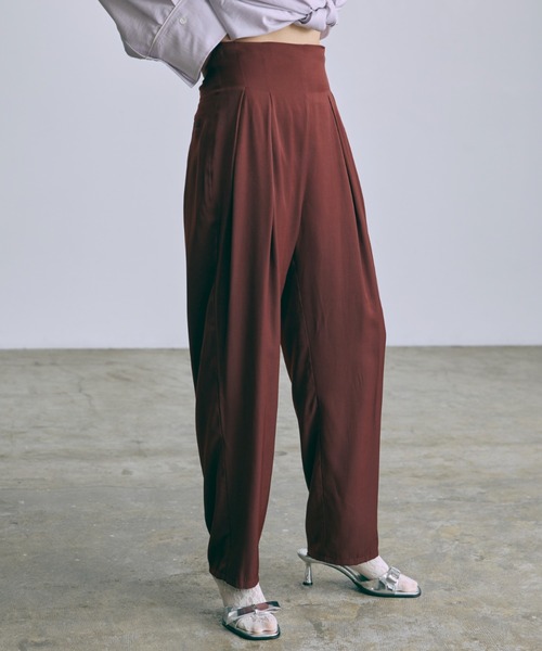 EN NEUME(エンノイム)の「Vintage Satin Pants(その他パンツ・レディース・ブルー/グリーン/バーガンディー・0/1)」の6枚目の写真