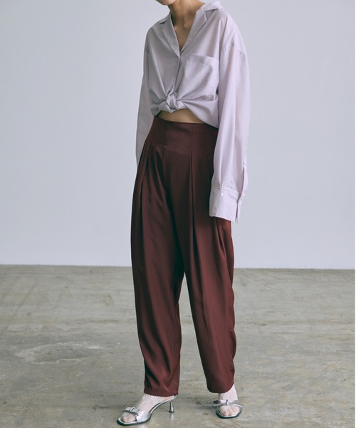 EN NEUME(エンノイム)の「Vintage Satin Pants(その他パンツ・レディース・ブルー/グリーン/バーガンディー・0/1)」の5枚目の写真
