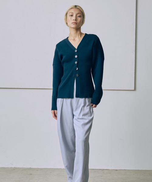 EN NEUME(エンノイム)の「Vintage Satin Pants(その他パンツ・レディース・ブルー/グリーン/バーガンディー・0/1)」の11枚目の写真