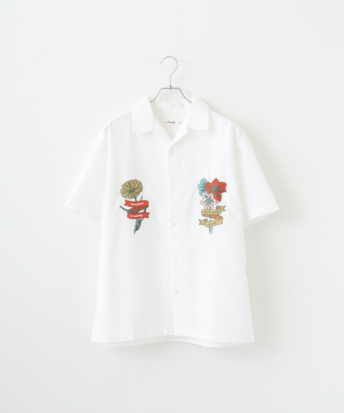 ATELANE（アテレーン）の「ATELANE アソート刺繍デザイン開襟シャツ（シャツ/ブラウス・メンズ・ベージュ系その他/ベージュ系その他2/グレー/サックスブルー/アイボリー/グレー系その他2/チャコールグレー/グレー系その他・M/XL/L）」の3枚目の写真