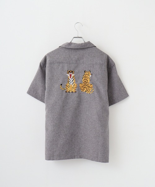 ATELANE（アテレーン）の「ATELANE アソート刺繍デザイン開襟シャツ（シャツ/ブラウス・メンズ・ベージュ系その他/ベージュ系その他2/グレー/サックスブルー/アイボリー/グレー系その他2/チャコールグレー/グレー系その他・M/XL/L）」の22枚目の写真