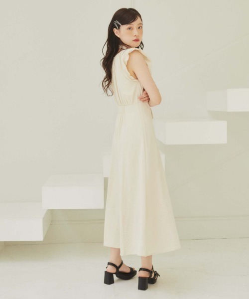 【新作】 アルシーヴ Vネックバルーンノースリワンピース アイボリー マキシ Vネックバルーンノースリワンピース(M IVORY): ワンピース
