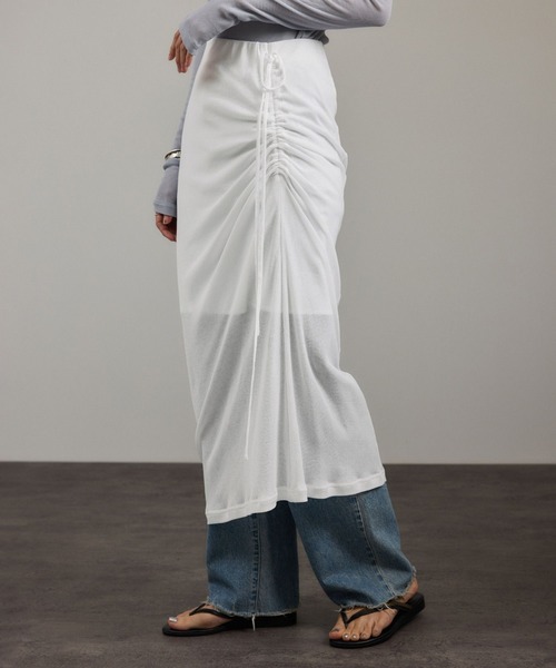 SALON adam et rope'(サロン アダム エ ロペ)の「nu=layerアシンメトリーシャーリングスカート(スカート・レディース・レッド/ブラック/ホワイト・FREE)」の13枚目の写真