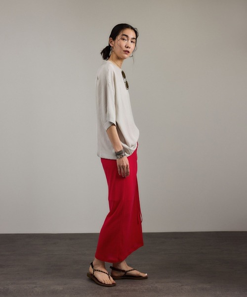 SALON adam et rope'(サロン アダム エ ロペ)の「nu=layerアシンメトリーシャーリングスカート(スカート・レディース・レッド/ブラック/ホワイト・FREE)」の16枚目の写真