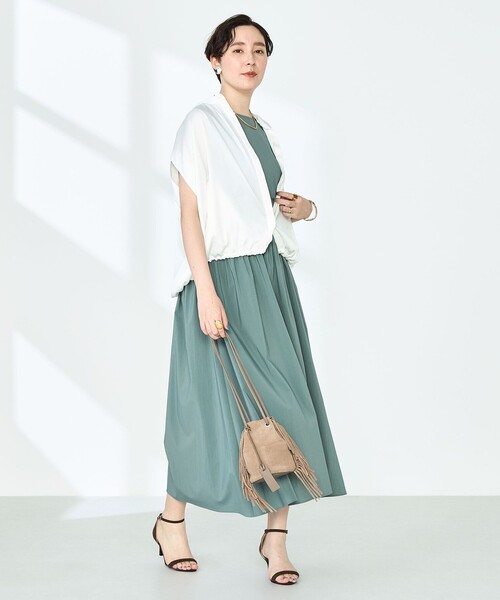 NOLLEY’S(ノーリーズ)の「撥水ストレッチタフタギャザーワンピース(ワンピース・レディース・オレンジ/ブラック/オリーブ・38/36)」の6枚目の写真
