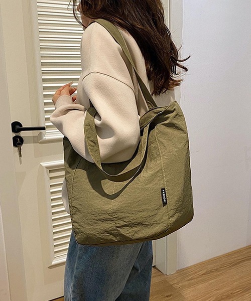 TONE SELECT GOODS（トーンセレクトグッズ）の「urbanfemine./カジュアルショルダーバッグ U7495（ショルダーバッグ・レディース・ブルー/アイボリー/ブラック/カーキ/ベージュ・FREE）」の4枚目の写真