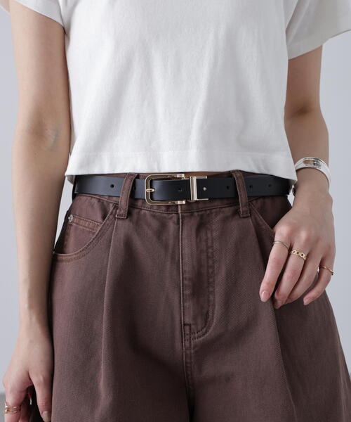 FREE'S MART(フリーズマート)の「リバーシブルミドルベルト(ベルト・レディース・ベージュ/ブラック・フリ-)」の2枚目の写真