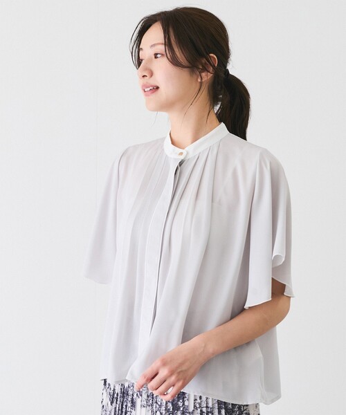 Jayro(ジャイロ)の「フロントタックバイカラーデザインラッフルスリーブブラウス(シャツ/ブラウス・レディース・グレー/サックスブルー/ホワイト系その他/ネイビー/ピンク系その他2・M)」の7枚目の写真