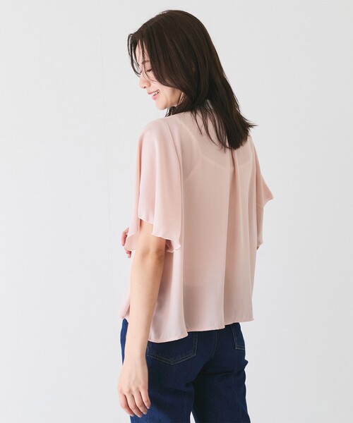 Jayro(ジャイロ)の「フロントタックバイカラーデザインラッフルスリーブブラウス(シャツ/ブラウス・レディース・グレー/サックスブルー/ホワイト系その他/ネイビー/ピンク系その他2・M)」の15枚目の写真
