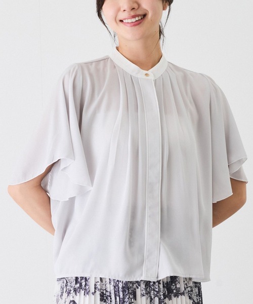 Jayro(ジャイロ)の「フロントタックバイカラーデザインラッフルスリーブブラウス(シャツ/ブラウス・レディース・グレー/サックスブルー/ホワイト系その他/ネイビー/ピンク系その他2・M)」の2枚目の写真