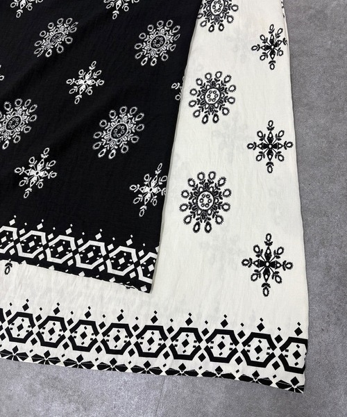 ISOOK(アイスー)の「【ISOOK / アイスー】ホルターネックリゾートワンピ / 柄ワンピ キャミワンピ エスニック ボヘミアン Iライン バックリボン ロング丈 マキシ丈 ノースリーブ 白 黒 ホワイト ブラック ZOZOTOWN限定(ワンピース・レディース・ブラック/アイボリー・FREE)」の4枚目の写真